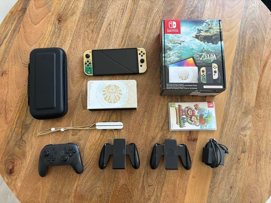 Nintendo Switch OLED Zelda TOTK Edition + Pro Controller +, Nieuw, Met harde schijf, Met 3 controllers of meer, Switch OLED