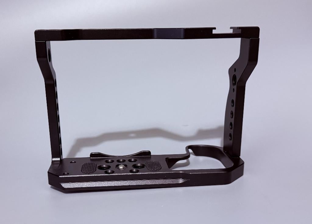 Canon EOS R7  Cage, Audio, Tv en Foto, Fotocamera's Digitaal, Ophalen of Verzenden, Zo goed als nieuw, Canon, Geen optische zoom