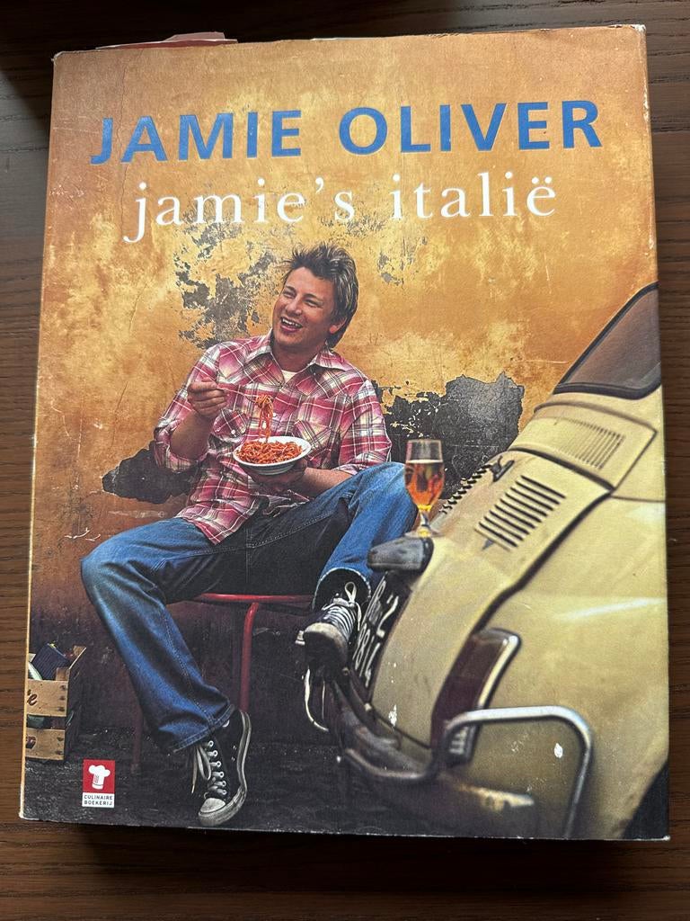 Jamie Oliver Jamie's Italië kookboek, Ophalen of Verzenden, Gelezen, Italië