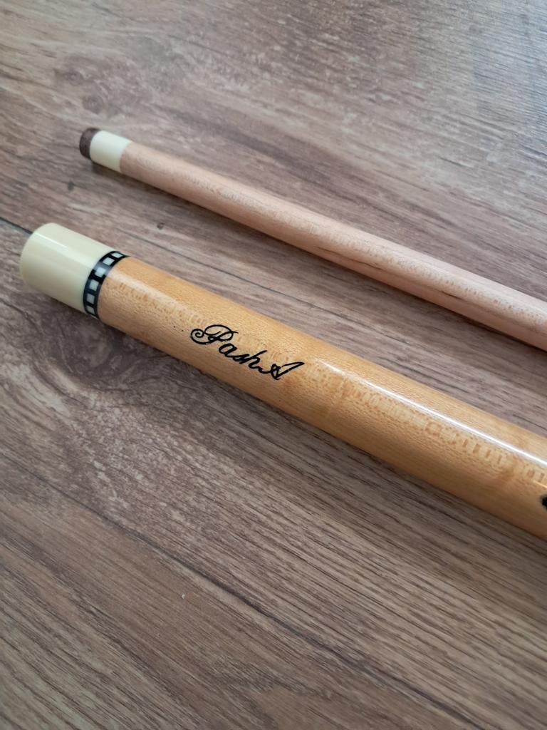 Pasht keu met 1 top, Sport en Fitness, Biljarten en Poolen, Ophalen of Verzenden, Zo goed als nieuw, Keu of Ballen