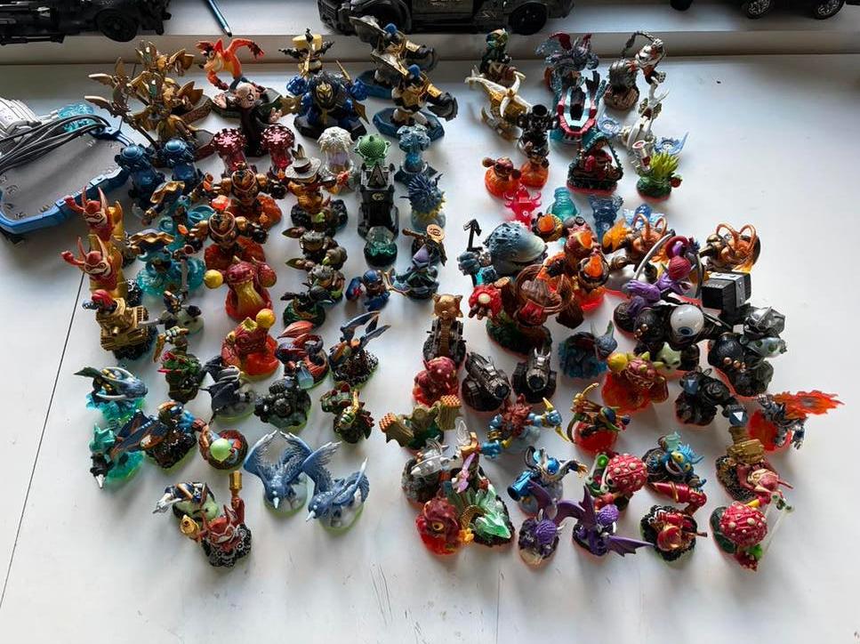 veel skylanders van elke serie wat, Spelcomputers en Games, Games | Nintendo Wii, Gebruikt, Avontuur en Actie, 2 spelers, Vanaf 12 jaar