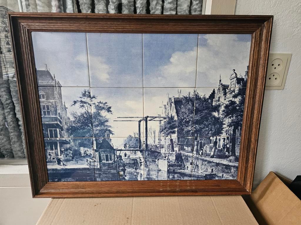 Tegeltableau met grachtgezicht in houten lijst, Ophalen of Verzenden