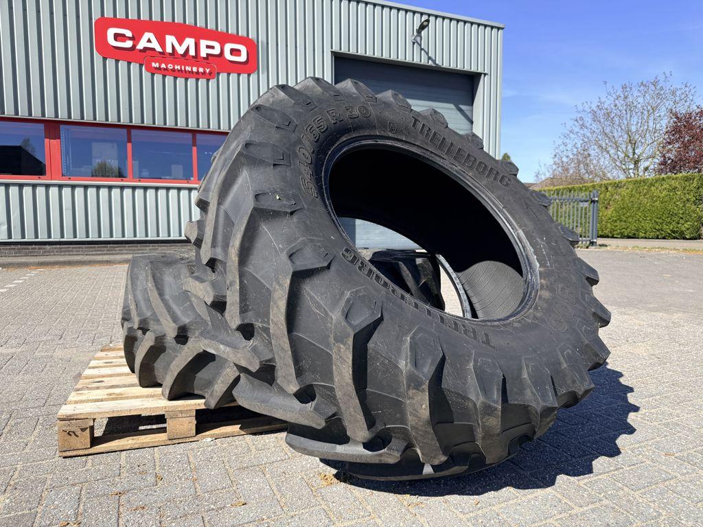 Trelleborg 540/65R30 TM800 Banden, Gebruikt, Band(en)