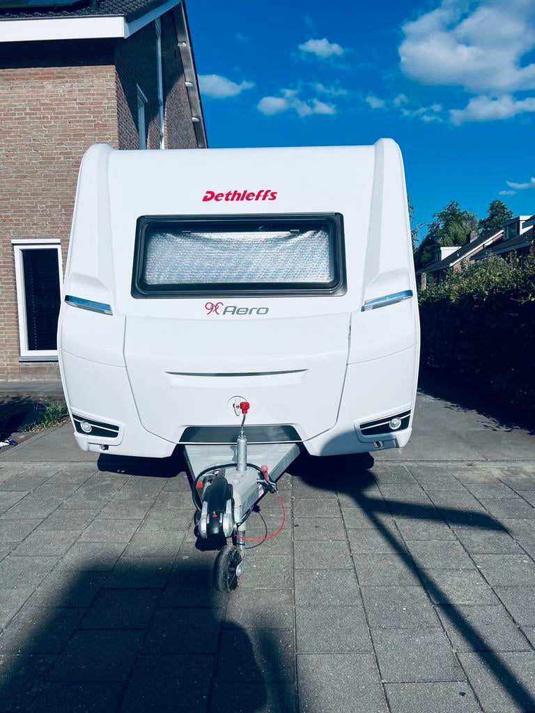 Dethleffs Aero 500 QSK -Stapelbed - 2022 -, Dwarsbed, Treinzit, Particulier, Douche