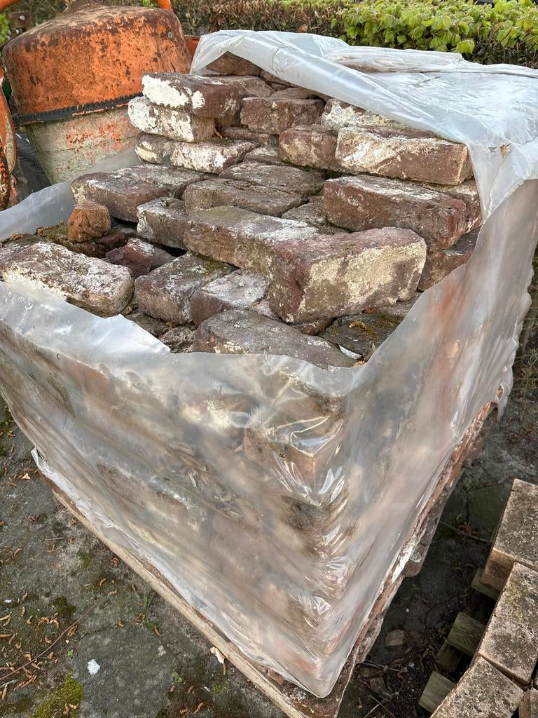 Oude metselstenen - ca. 400 stuks, Doe-het-zelf en Verbouw, Ophalen of Verzenden, Gebruikt, Overige typen