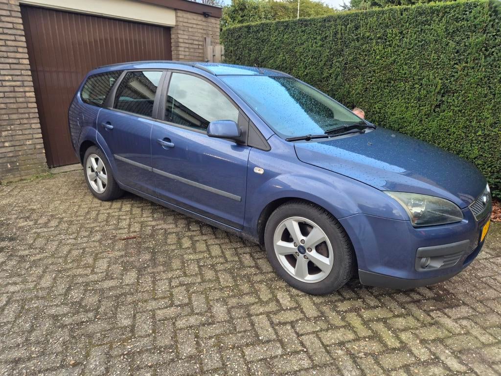 Ford Focus Wagon 1.6-16V Futura - nieuwe APK, Stof, Blauw, Stationwagon, Handgeschakeld