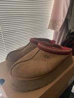 Uggs Tasman maat 39, Ophalen of Verzenden, Gedragen, Beige, Pantoffels of Sloffen