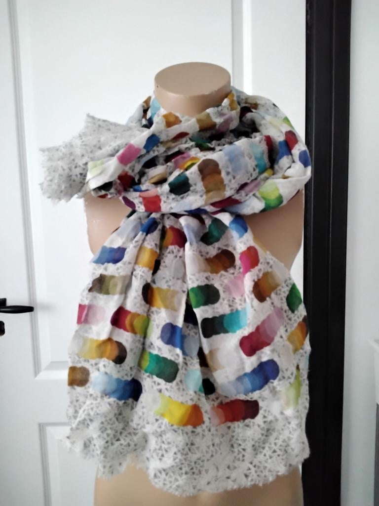 Grote sjaal, 1.90 x  70 cm, Onbekend, Ophalen of Verzenden, Zo goed als nieuw, Sjaal