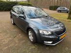 Skoda Octavia 1.2 TSI 81KW Combi DSG 2016 Grijs, Auto's, Voorwielaandrijving, Euro 5, Stof, Zwart