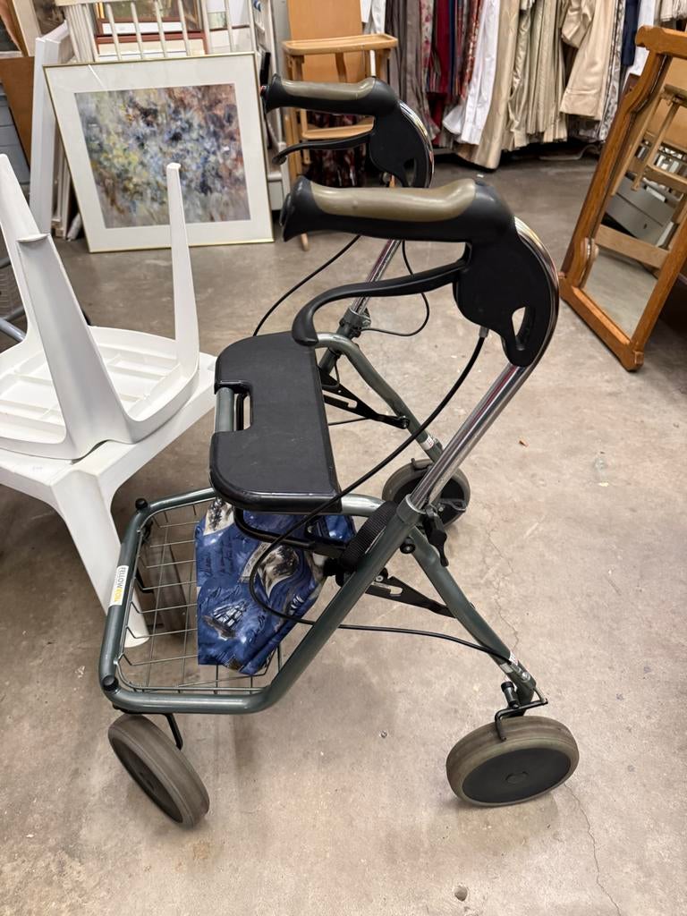 Parkinson rollator, Ophalen