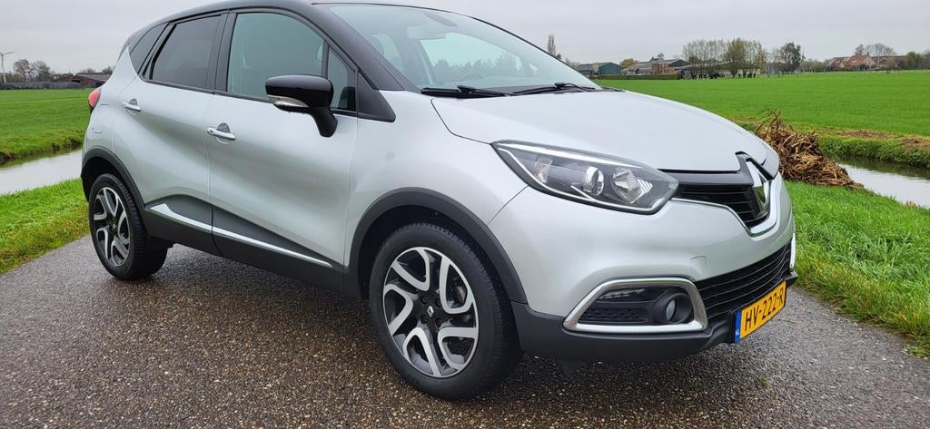 Renault Captur 1.2 Automaat 120 2016 Navi Trekhaak Camera NL, Auto's, Euro 5, Stof, 625 kg, 4 cilinders