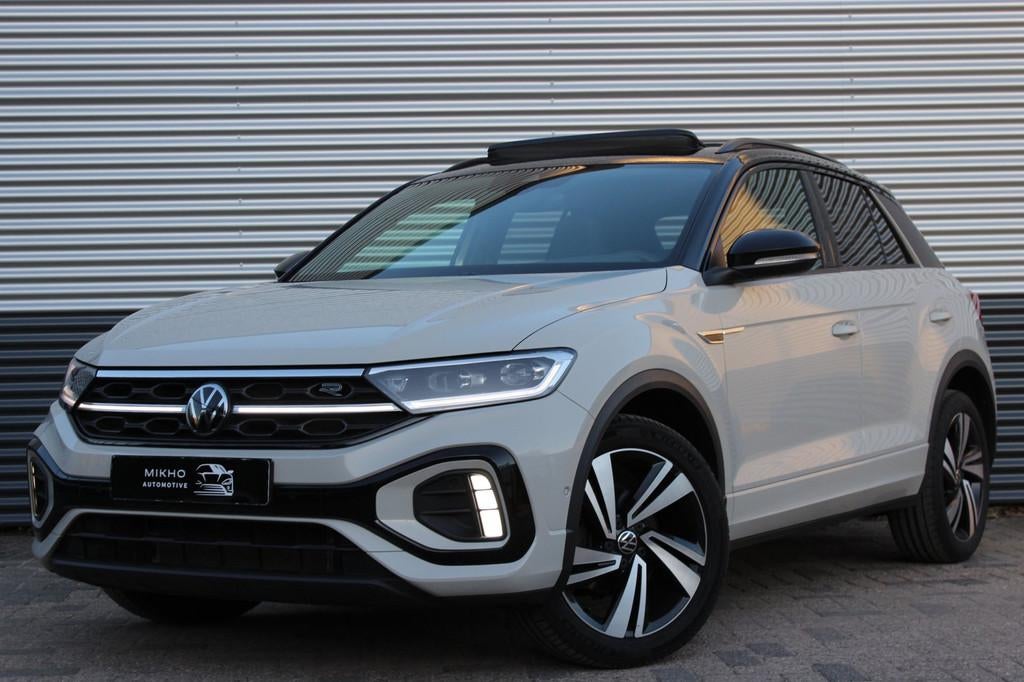 Volkswagen T-Roc 1.5 TSI 3x R-Line | Panoramadak | IQ Light, Auto's, Volkswagen, 1258 kg, 1498 cc, Zwart, 150 pk
