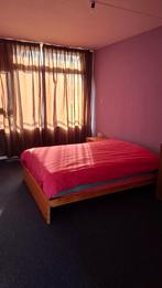 Gratis bed 140x200 met nachtkastje, Huis en Inrichting, Slaapkamer | Complete slaapkamers, Ophalen of Verzenden, Gebruikt, Tweepersoons