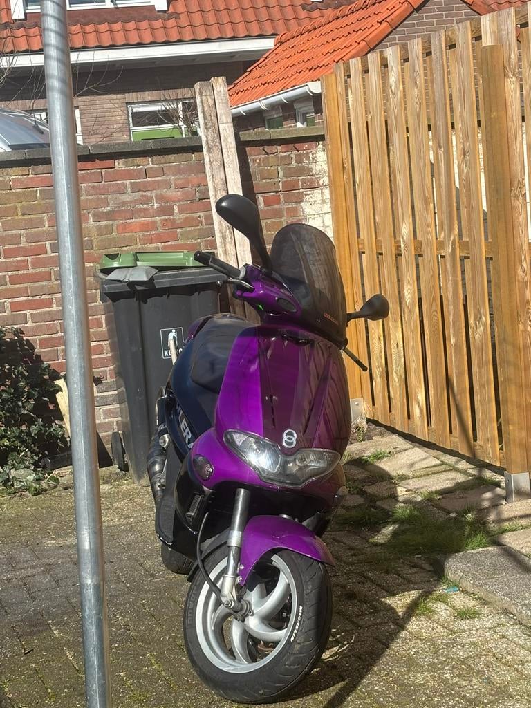 Gilera runner tekoop/teruil, Fietsen en Brommers, Scooters | Piaggio, Zo goed als nieuw, Overige modellen, Tweetakt, Ophalen