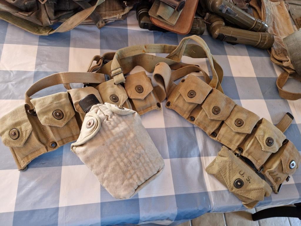 US Gordelset 1942 draagriemen tasje munitie gordel veldfles, Ophalen of Verzenden, Amerika, Overige typen