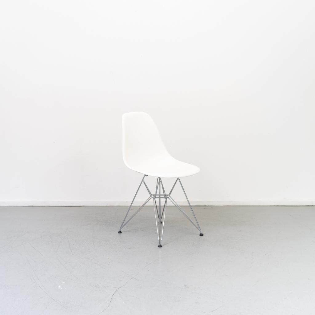 32 x Vitra Eames DSR-Stoel Wit  Nieuw, Huis en Inrichting, Stoelen, Niet ingevuld, Wit, Niet ingevuld, Nieuw