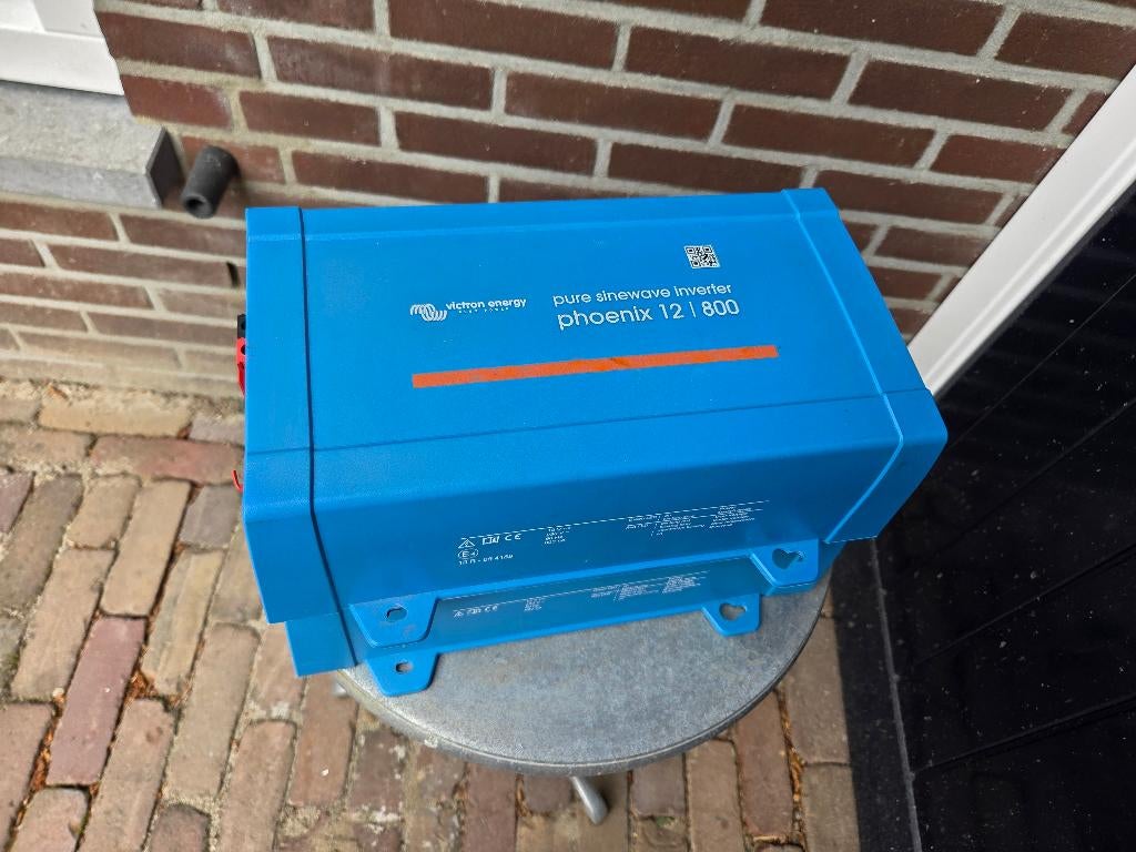 Inverter / omvormer Victron Phoenix Pure Sine 12 - 800, Ophalen, Gebruikt