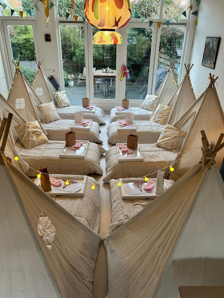 Slaapfeestje te huur, Ophalen, Zo goed als nieuw, Overige