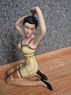 Art Deco Pin-up Girl Beeldje - Lady in the Morning, Ophalen of Verzenden