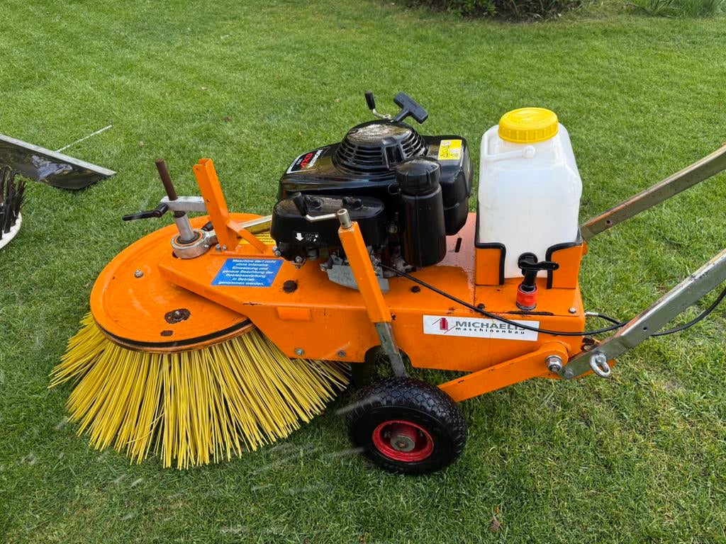 Michaelis Borstel KM2012 – Professionele veegmachine TOPSTAA, Tuin en Terras, Veegmachines, Ophalen, Zo goed als nieuw