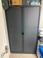 Roldeurkast met sleutel, Ophalen, Gebruikt, 100 tot 150 cm, Meerdere deuren