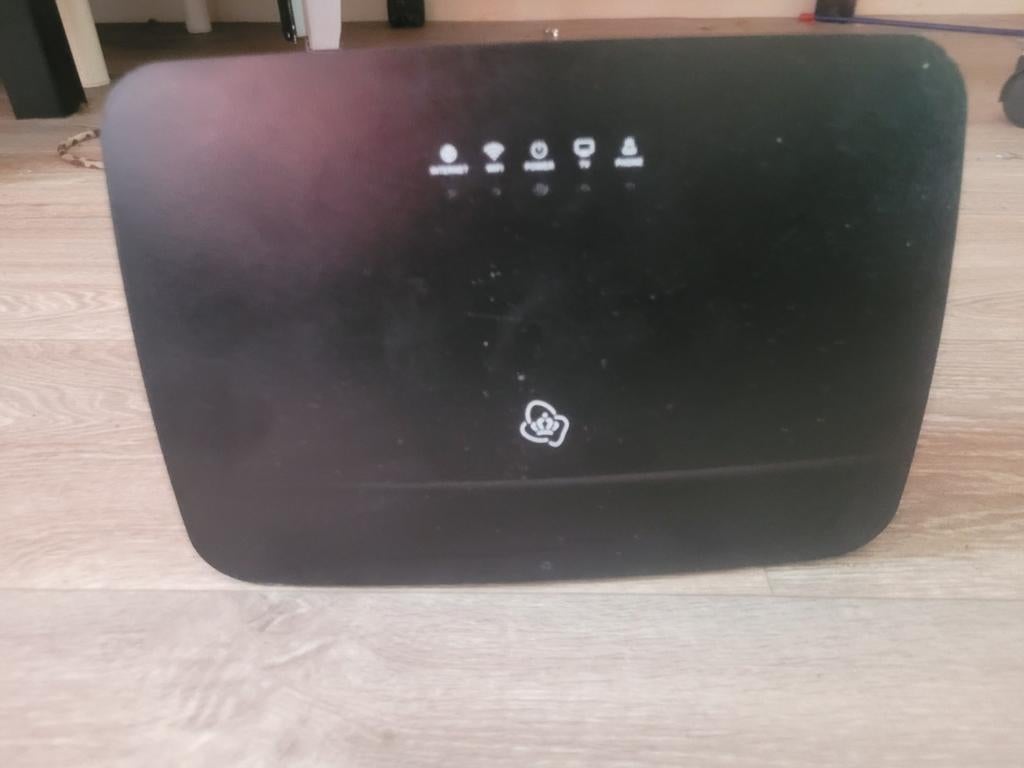 KPN DIW7022 decoder met afstandsbediening en Box 12b, Ophalen of Verzenden, Zo goed als nieuw