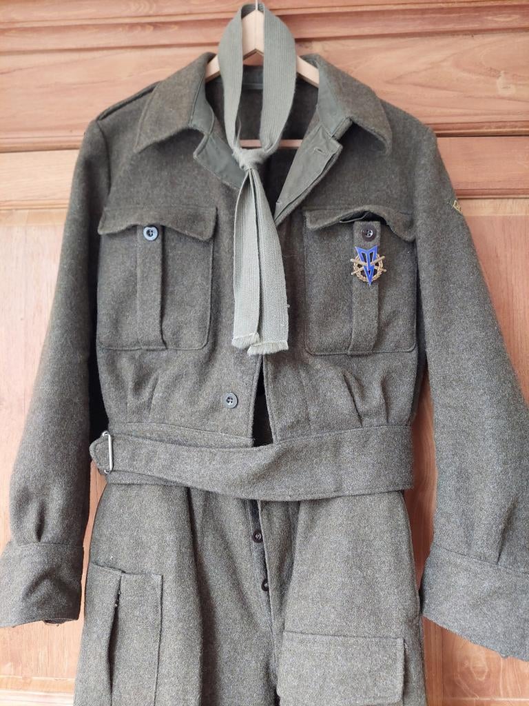Wollen tenue regiment zware luchtdoelartillerie Rhenen, Verzamelen, Militaria | Algemeen, Ophalen of Verzenden