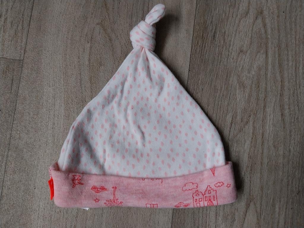 Hema mutsje met knoop bovenop 0-3 maanden, Kinderen en Baby's, Babykleding | Mutsen, Sjaals en Wanten, Gebruikt, Meisje, Maat 56