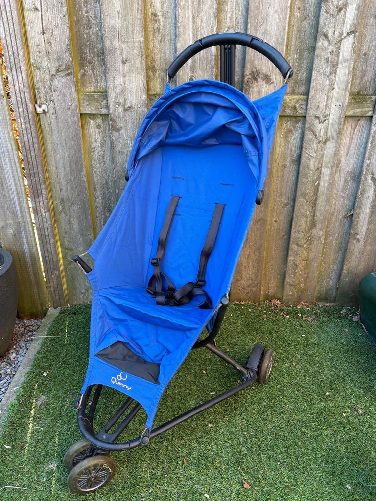 Quinny buggy - Blauw, compact en handig, Ophalen, Gebruikt, Quinny, Zonnekap