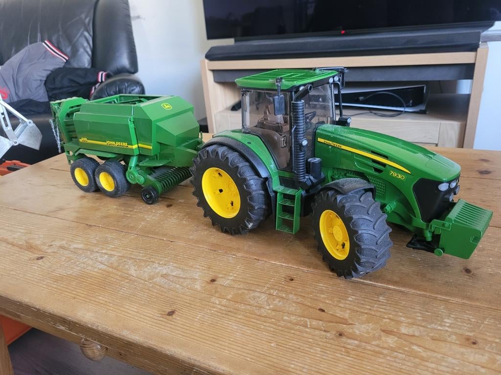 Grote partij Bruder, Ophalen of Verzenden, Zo goed als nieuw, Bruder, B