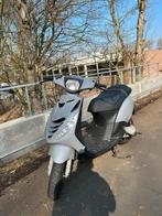 Nette Piaggio Zip 2T // 50cc // Geel Kenteken, Fietsen en Brommers, Brommeronderdelen | Scooters, Ophalen, Zo goed als nieuw, Overige typen