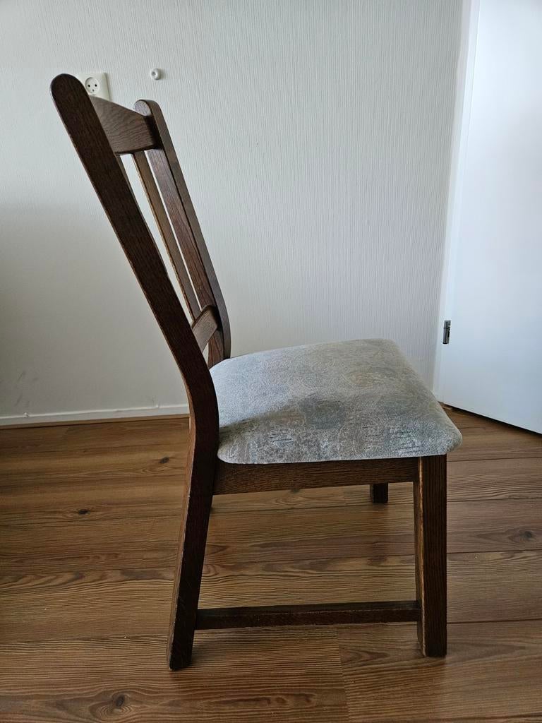 Eetkamerstoelen (2 stuks) in  eiken met stoffen zitvlak, Huis en Inrichting, Stoelen, Ophalen, Gebruikt, Twee, Bruin