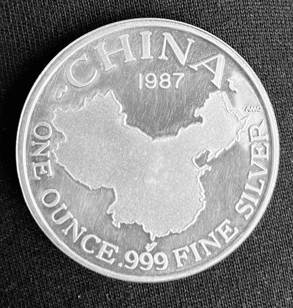 Zilveren munt China 1987 met Panda beer 32 gram 999 silver, Ophalen of Verzenden, Oost-Azië, Losse munt, Zilver