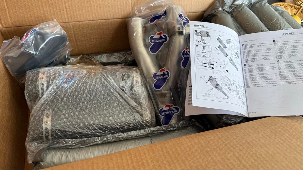 Termignoni uitlaatsysteem Ducati Monster 821/1200 (2017+), Motoren, Onderdelen | Ducati, Ophalen of Verzenden, Nieuw