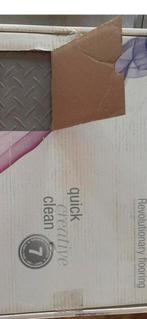 Flexxfloors grijze PVC tegels zelfklevend - 20m2, Ophalen, Nieuw, Minder dan 50 cm, 10 m² of meer