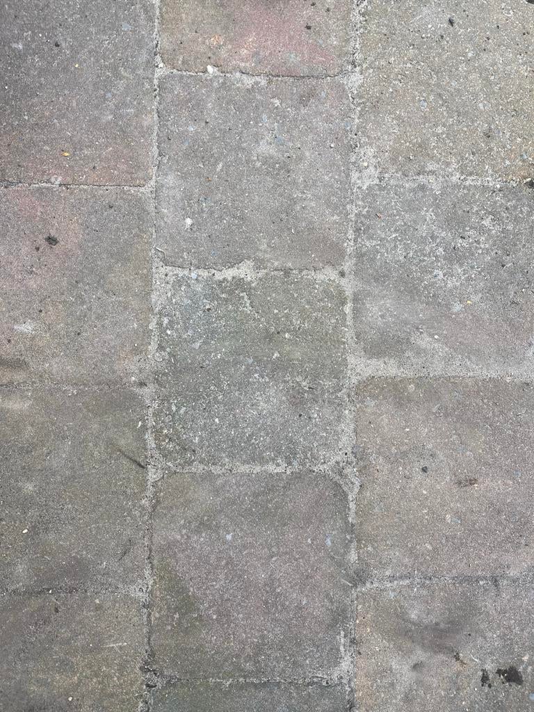 Gratis af te halen: +/- 25 m2 gebruikte terrastegels, Ophalen, Gebruikt, 10 m² of meer, Beton