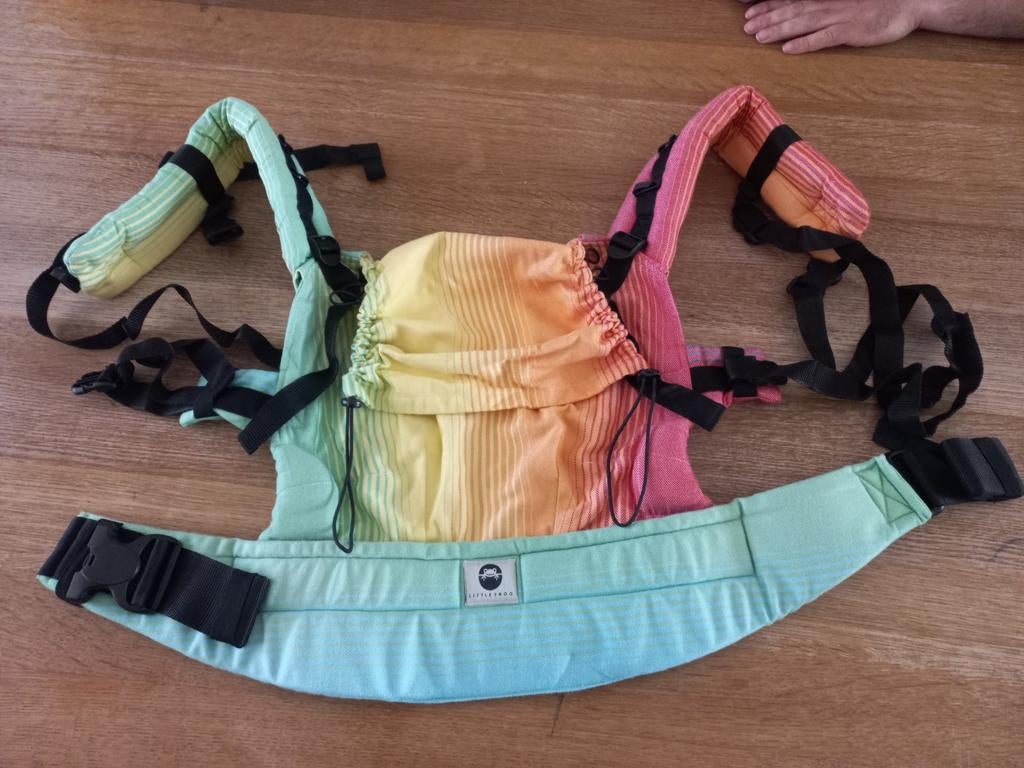 Little Frog Baby draagzak, Kinderen en Baby's, Babydragers en Draagdoeken, Overige merken, Buik of Rug, Ophalen of Verzenden, Zo goed als nieuw