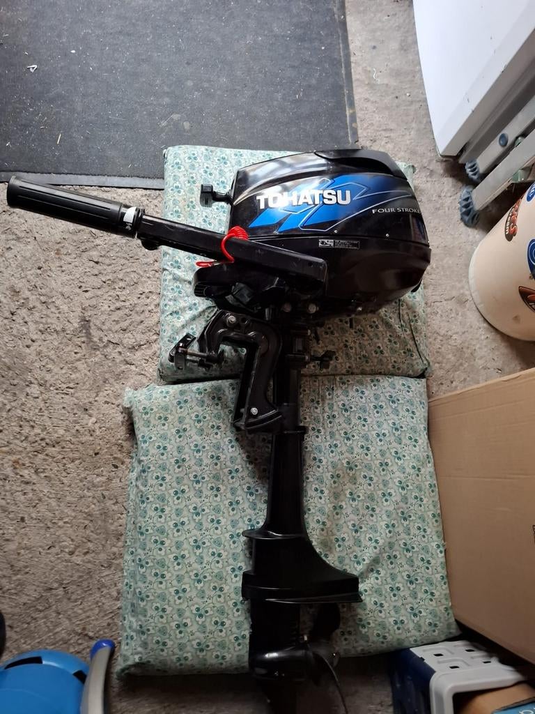 Opknap Tohatsu 2.5 pk buitenboordmotor, Ophalen, Gebruikt