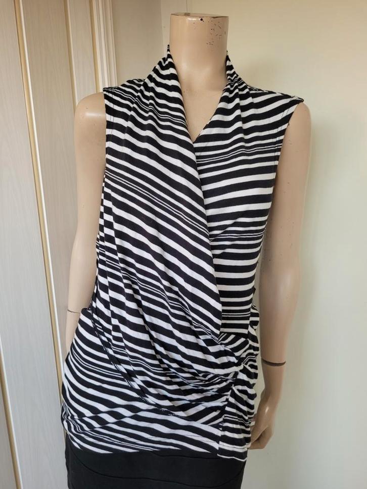 Cora Kemperman top maat M/L, Kleding | Dames, Tops, Zo goed als nieuw, Maat 38/40 (M), Zwart, Zonder mouw, Ophalen of Verzenden
