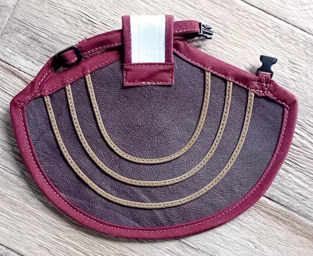 Bruin kippenzadel 20 cm maat M Barnevelder, legkip, Welsumer, Vrouwelijk, Kip