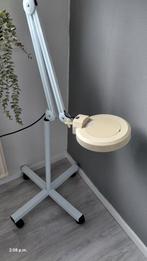 Loeplamp op voet met wieltjes, Ophalen of Verzenden, Loeplamp