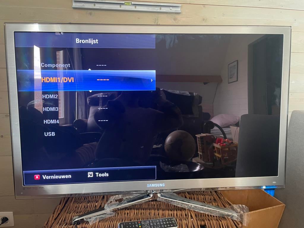 Samsung “46” tv met  poot, Ophalen, 50 Hz, Zo goed als nieuw, Samsung