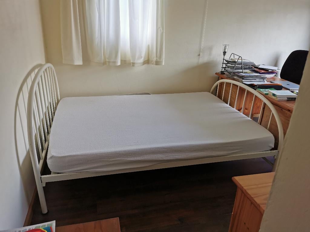 Tweepersoons wit bed, 140X200 compleet., Huis en Inrichting, Ophalen, Strak, Wit, Tweepersoons