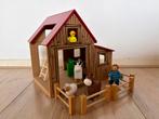 Houten speelgoed boerderij met figuren, Ophalen, Zo goed als nieuw, Poppenhuis