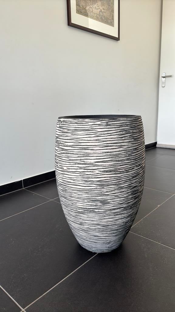 Grote bloempot, Rond, Binnen, Zo goed als nieuw, 70 cm of meer