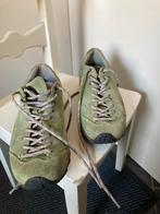 LoMer Bergschoenen - Maat 35 (valt kleiner), Zo goed als nie, Ophalen of Verzenden, Zo goed als nieuw, Schoenen