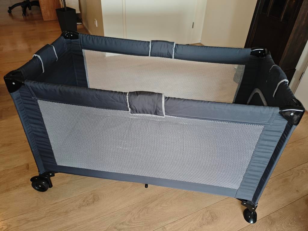 Koelstra campingbedje met matras en verhoger, Ophalen