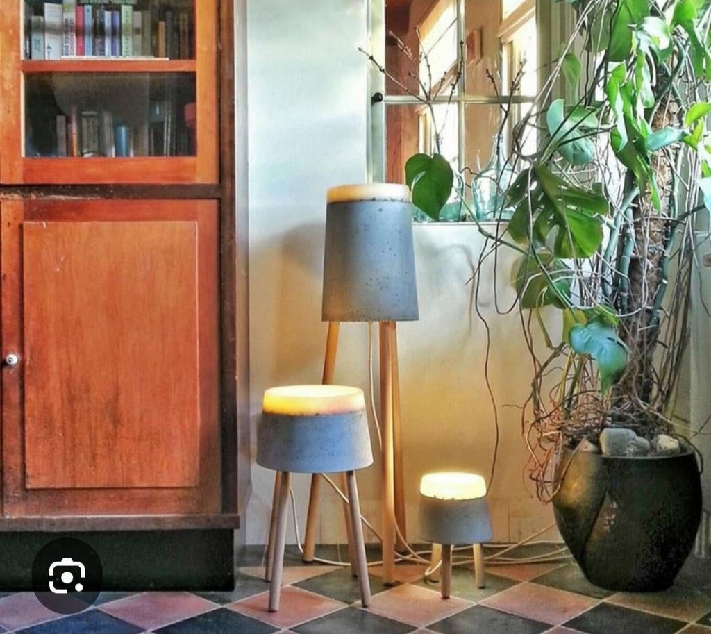 2 Renate Vos/Serax vloerlampen, Ophalen