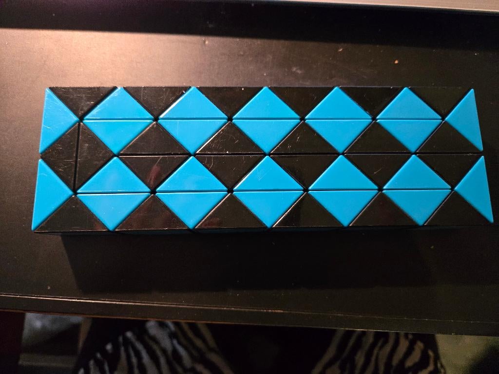 magische slangenkubus,  Rubik's slang of twistpuzzel, Ophalen, Gebruikt, Bouwen