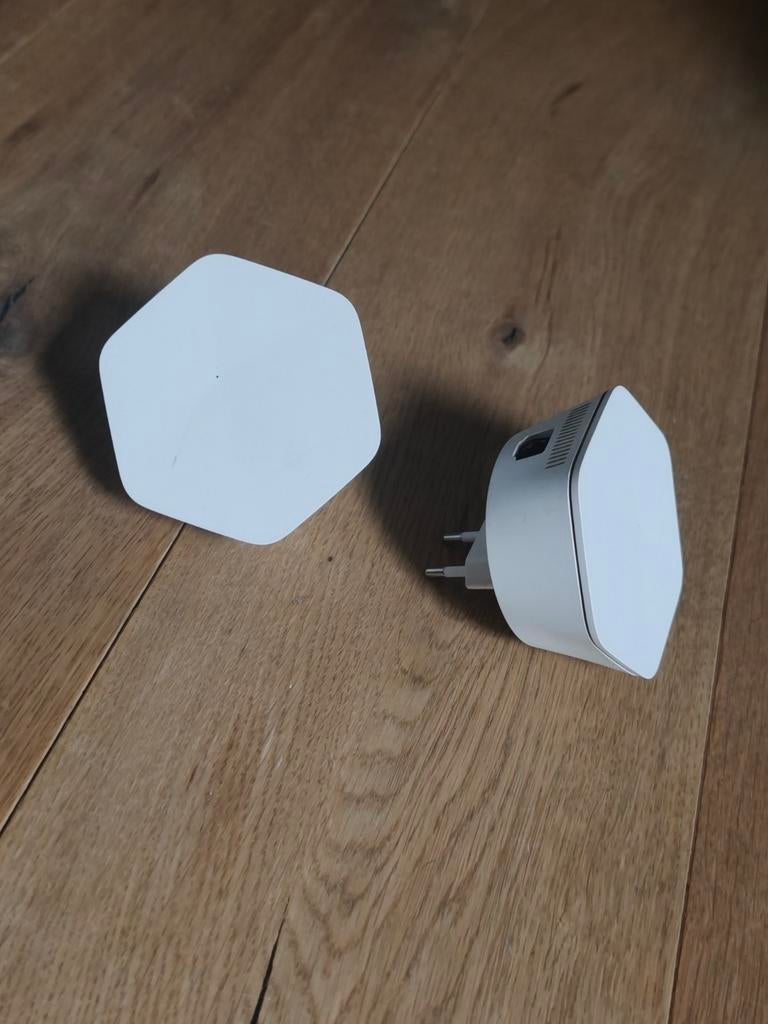 2 ziggo booster pods, Computers en Software, Ophalen